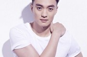 娱乐吃瓜君周一围是谁,从演员到吃瓜焦点，揭秘他的星途历程